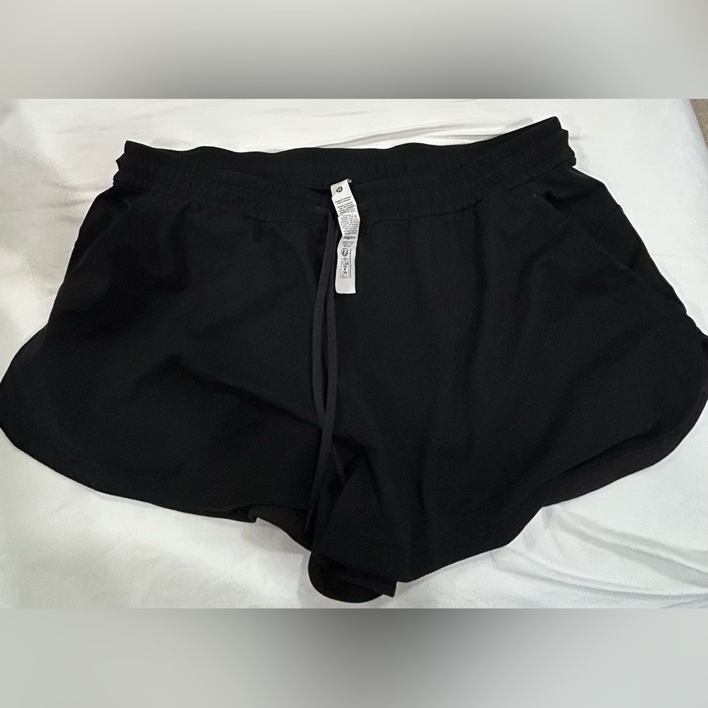 VGUC Lululemon Black Athletic Shorts Lightweight Drawstring Women’s XL